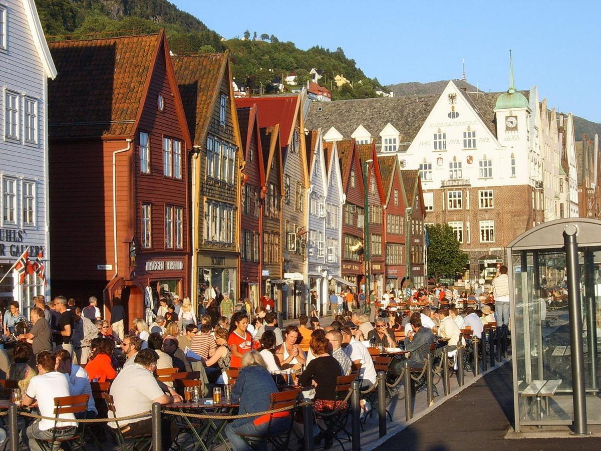 Supercentral Bergen Bagian luar foto